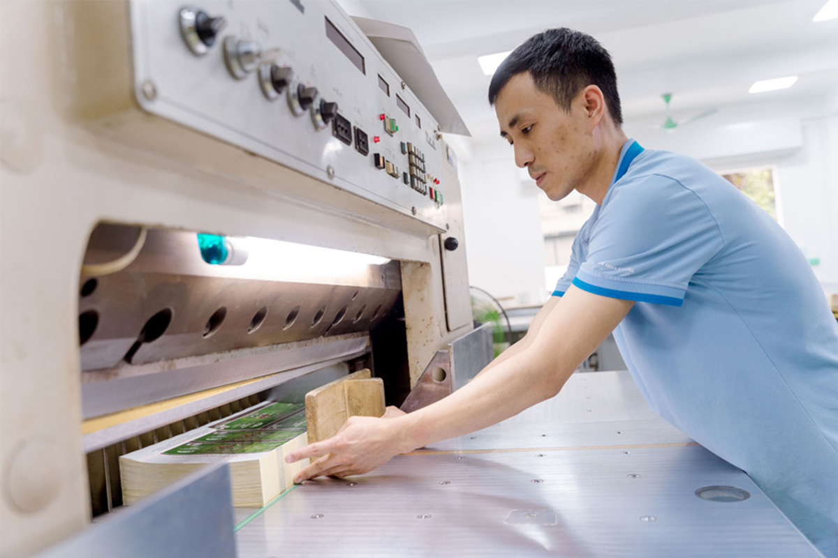 Xưởng Sản Xuất Áo Mưa Giá Rẻ